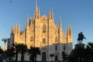 Duomo di Milano al tramonto